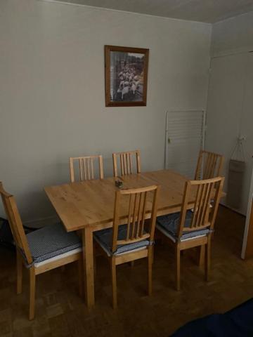 Superbe Appartement A Bourg D'Oisans Avec Terrasse Sud เลอบูร์-เดอัวซ็อง ภายนอก รูปภาพ