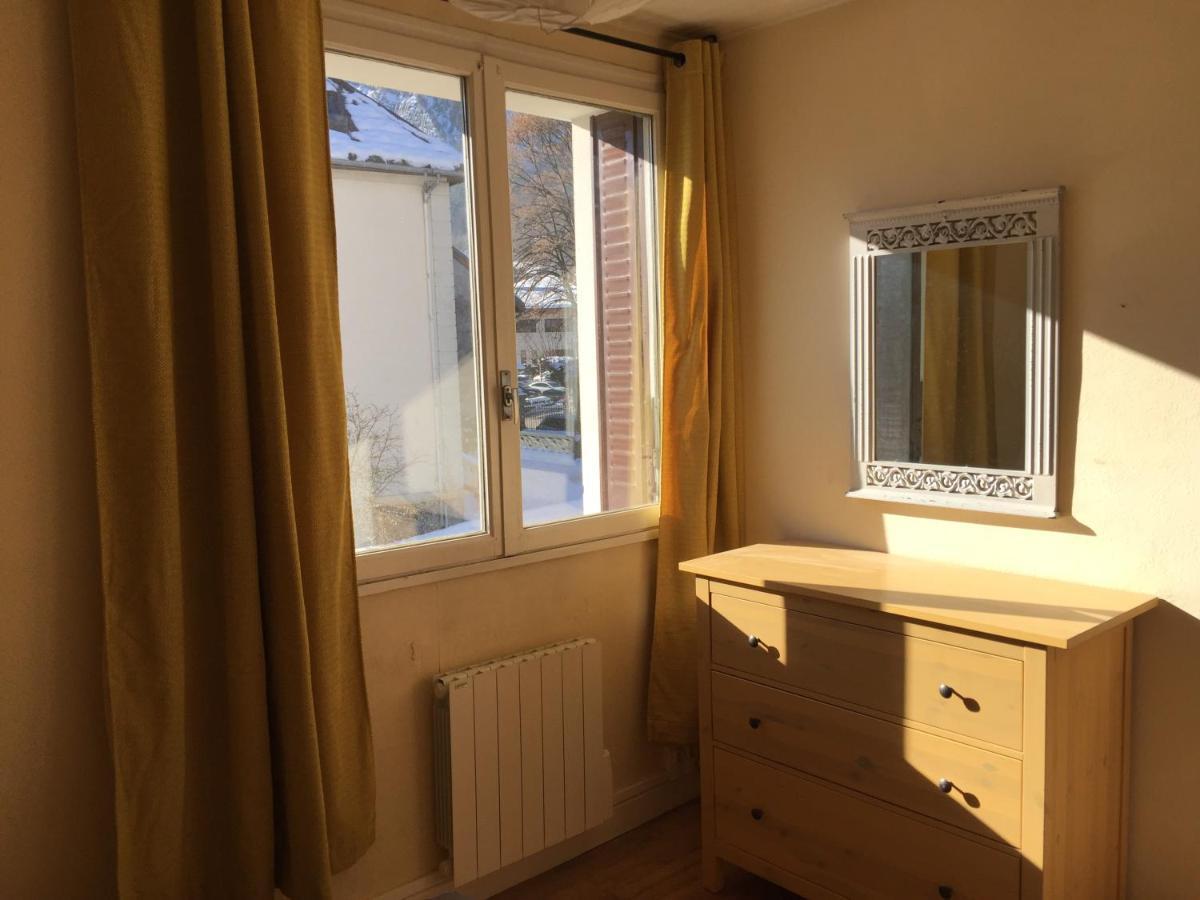 Superbe Appartement A Bourg D'Oisans Avec Terrasse Sud เลอบูร์-เดอัวซ็อง ภายนอก รูปภาพ