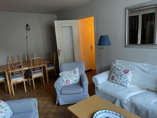 Superbe Appartement A Bourg D'Oisans Avec Terrasse Sud เลอบูร์-เดอัวซ็อง ภายนอก รูปภาพ